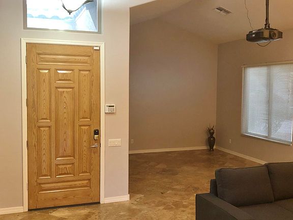 3rd image of 660 E Indian Wells Pl