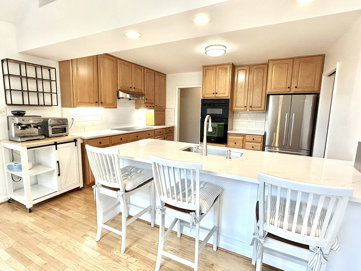 1808 Lansing Court — Photo 4