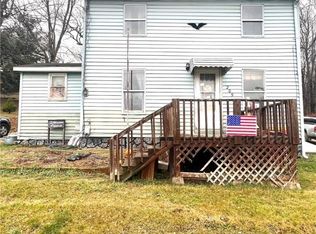 209 Hill Dr, Sherrodsville, OH 44675