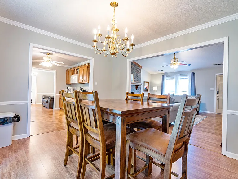 2703 Carrington Dr SW — Photo 20