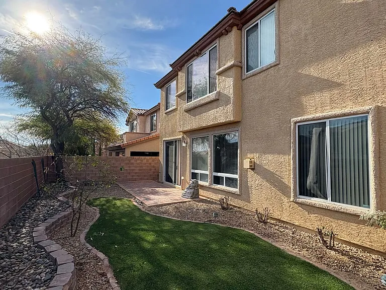 564 Tecate Valley St — Photo 25