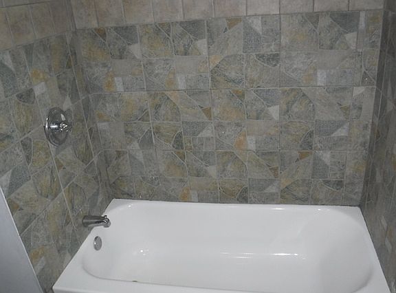 5th image of 52 E 137th Pl