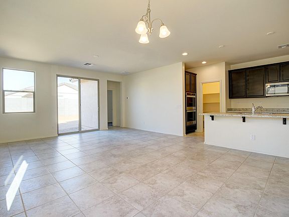 5th image of 18212 W Robin Ln