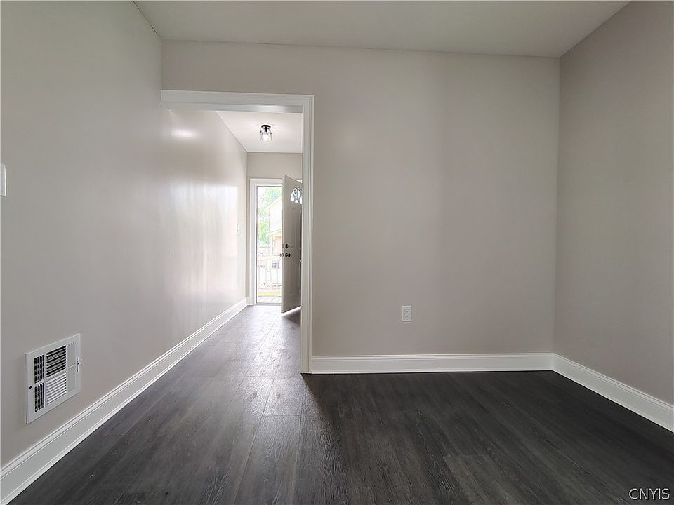 1st image of 1539 Taylor Ave