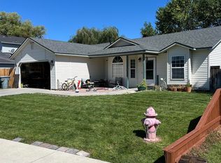1120 Valley Ct, Middleton, ID 83644