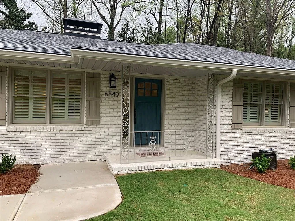3 bed, 1563 sqft, $3,950 — Photo 2