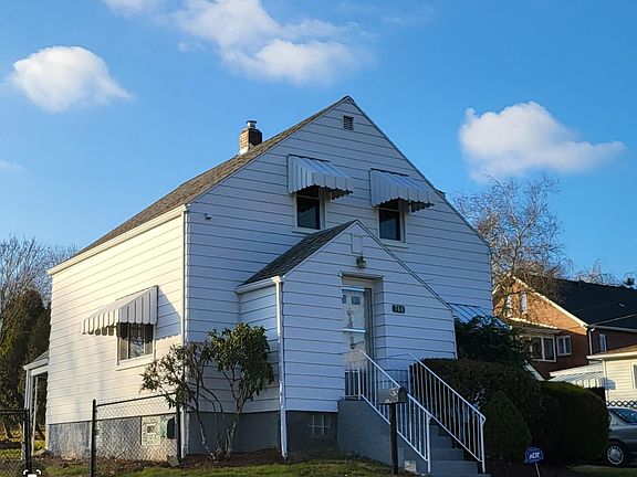 2nd image of 764 Kennedy Ave