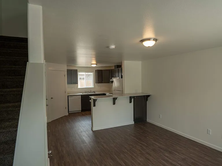 Lebanon City Townhomes — Photo 27