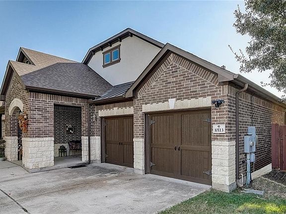 3rd image of 10113 Auction Oak Dr