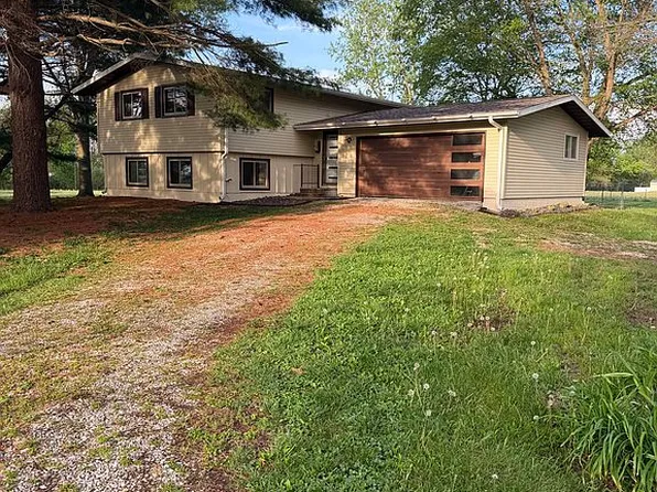 375 Lakeview Dr, Shattuc, IL 62231