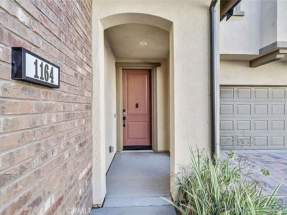 3rd image of 1164 Portola Oaks Dr