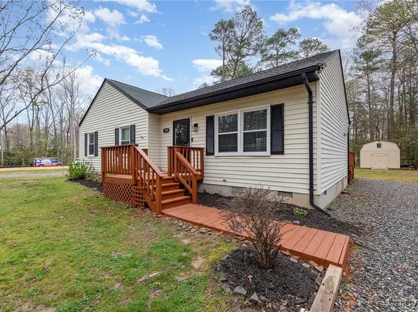 424 Loyalist Dr, Ruther Glen, VA 22546