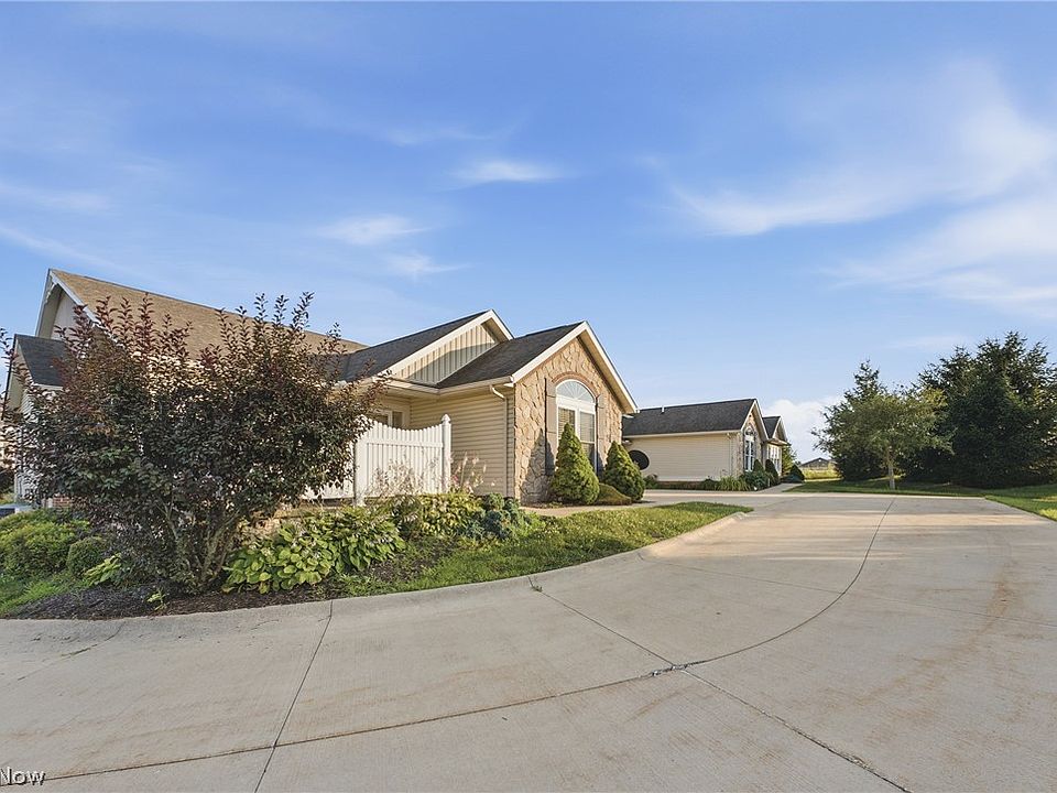 1st image of 1860 Blackberry Ln