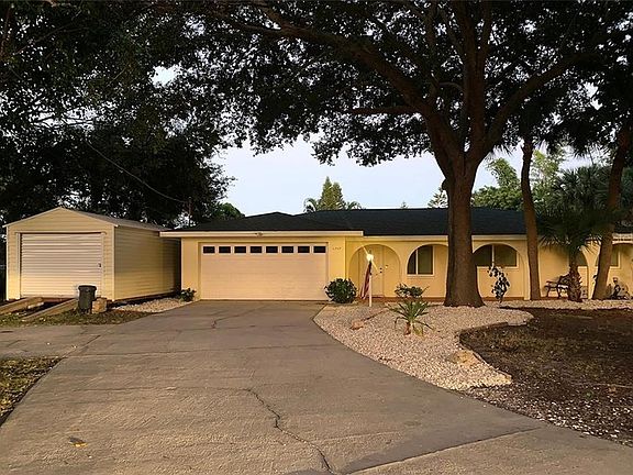 2nd image of 6337 Jamaica Cir E