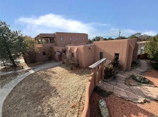 2708 Ventoso, Santa Fe, NM 87505