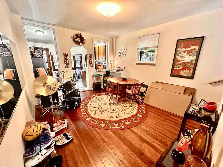 3315 Arnold St — Photo 5