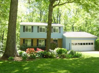 2401 Andorra Pl, Reston, VA 20191