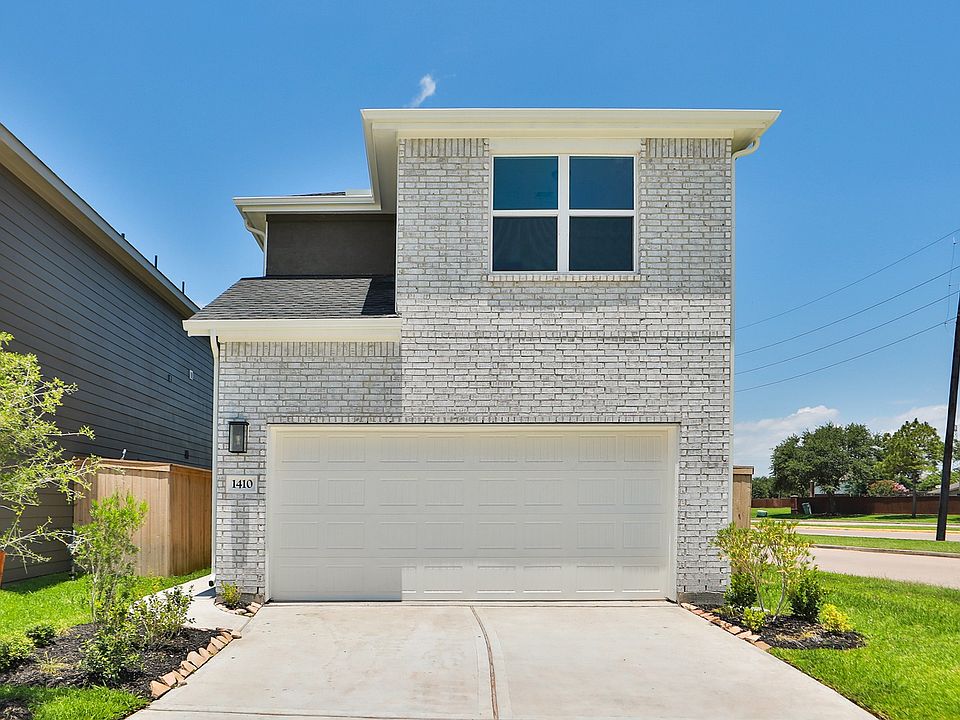 Stunning white brick facade complements the sleek modern lines at Lexington Village s Addison locati