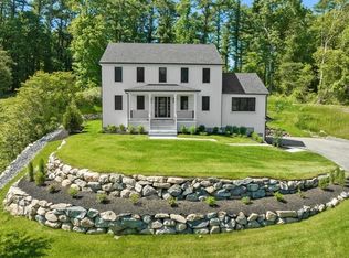719 Ferry St, Marshfield, MA 02050