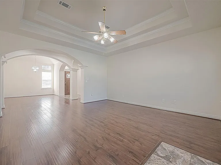 1189 Lovett St — Photo 18