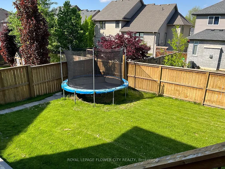 128 Ottawa Ave — Photo 14