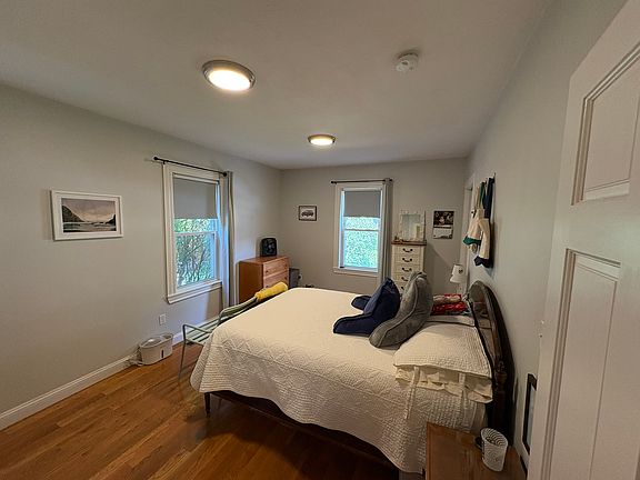 5th image of 18 Cottage Park Ave #1