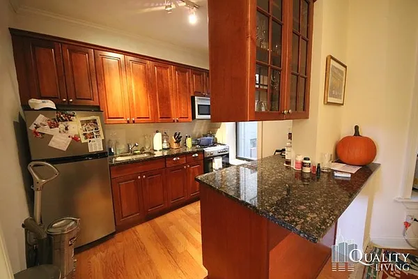 Rented by (Legacy) NY Quality Living Uptown | media 15