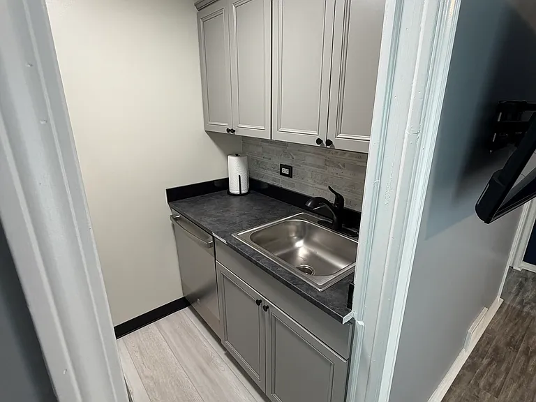 7931 Union Ave #2 — Photo 6