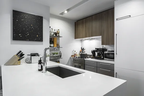 Rented by SERHANT. | media 1