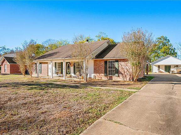 3rd image of 77 Bayou Oaks Dr