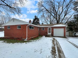 1623 W Pearl City Rd, Freeport, IL 61032