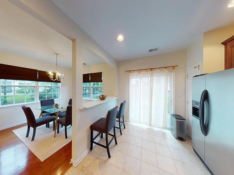 206 Concord Pl — Photo 17