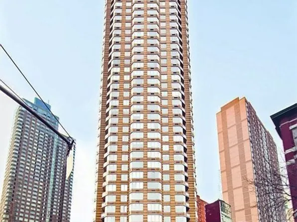 500 W 43rd St APT 16C, New York, NY 10036