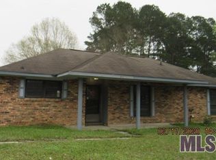 8927 Shadow Bluff Ave, Denham Springs, LA 70726
