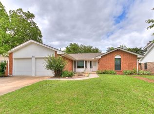 909 Schulze Dr, Norman, OK 73071
