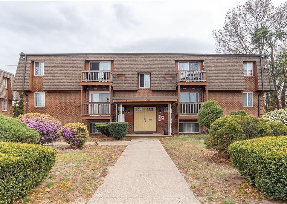 1st image of 12 Josephine St APT 309