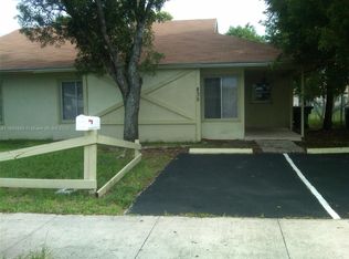 835 SW 8th St #1, Hallandale, FL 33009