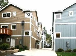 3012A NE 137th St, Seattle, WA 98125