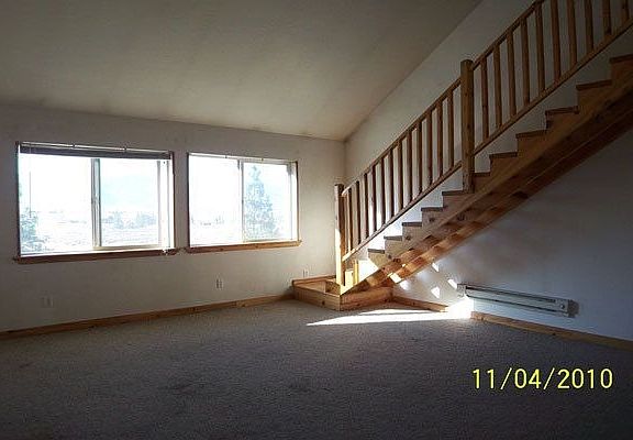 5th image of 1025 Prairie Ln