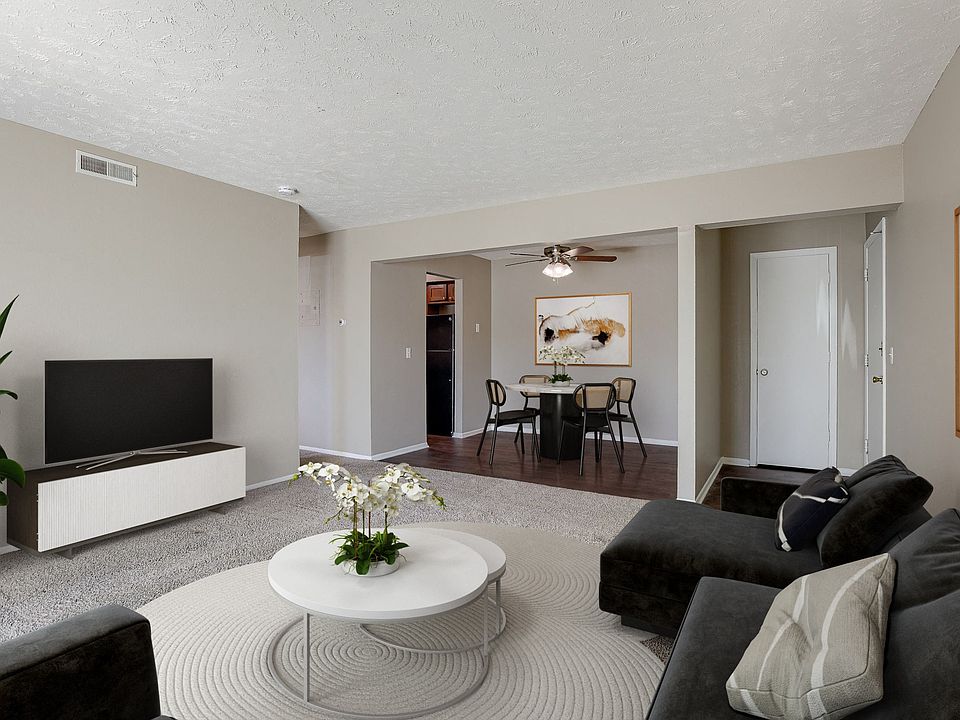 Omaha, NE Evergreen Terrace Apartments | 11A | Living