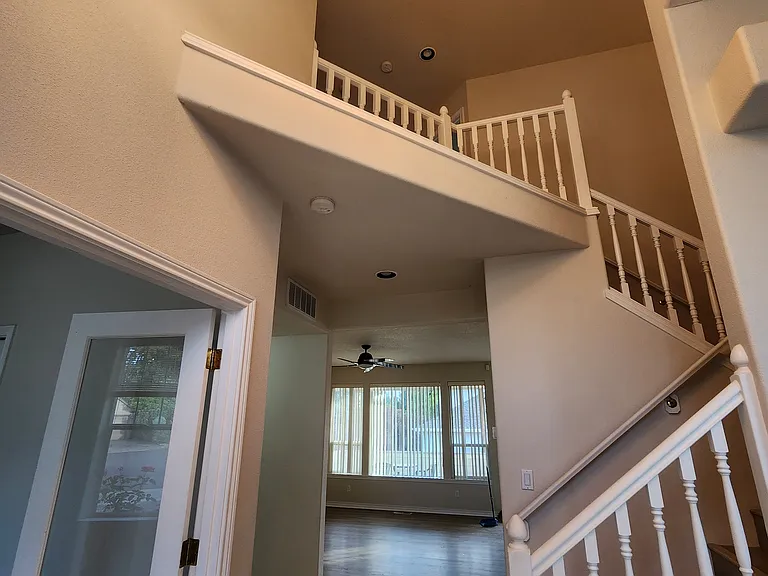 15825 SW Kittiwake Ct — Photo 2