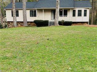 608 Wellington Ct, Woodstock, GA