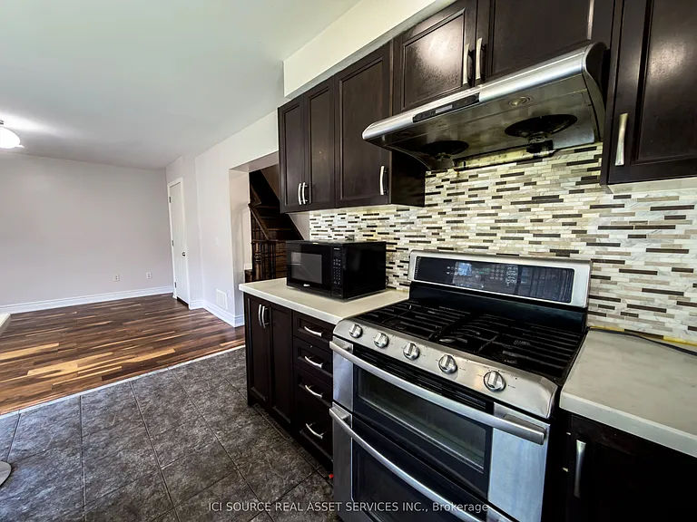 1573 Evans Ter — Photo 22