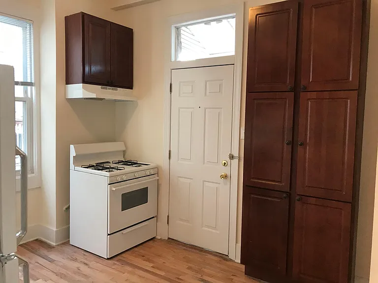 2841 W Armitage Ave #2 — Photo 2
