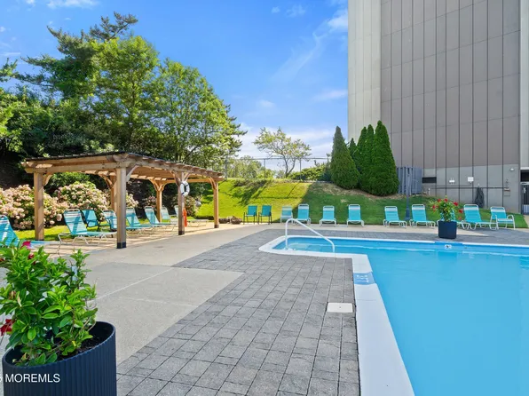 1 Scenic Drive #207, Highlands, NJ 07732