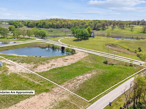 23615 S 4120th Rd, Claremore, OK 74019