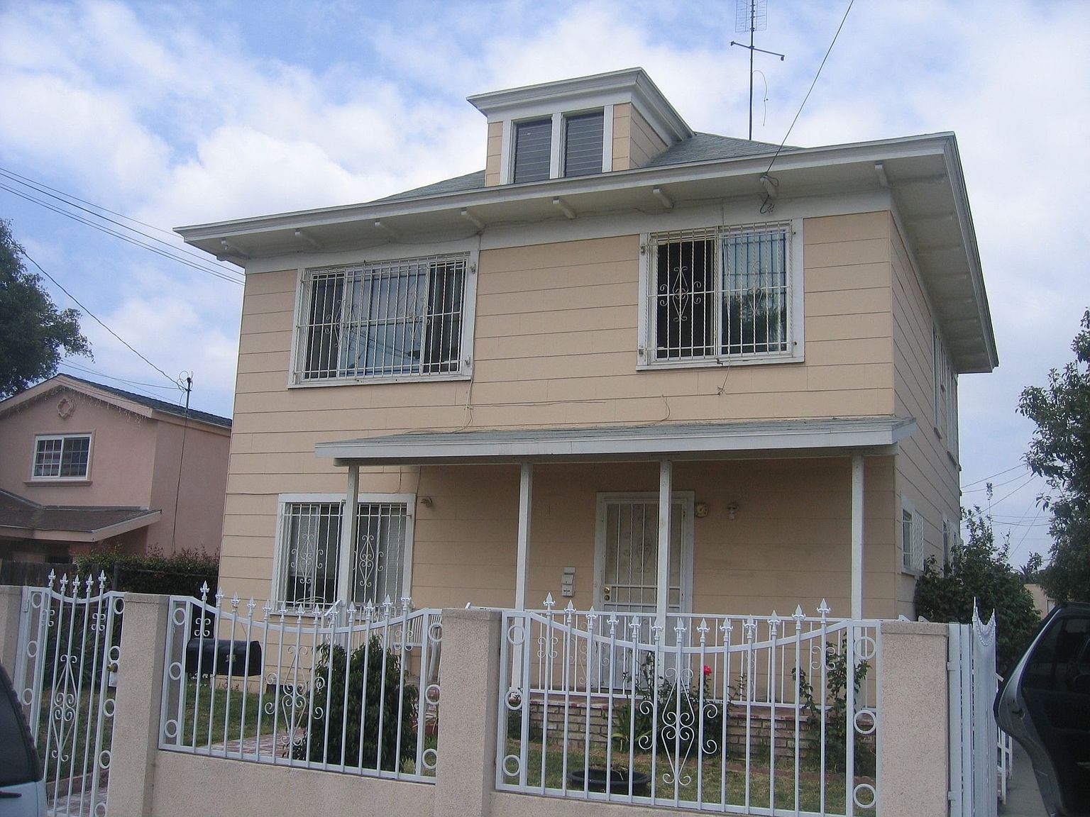 105 E Cocoa St, Compton, CA 90220 Zillow