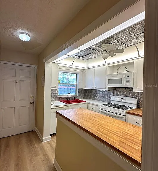 100 El Camino Dr #309 — Photo 10