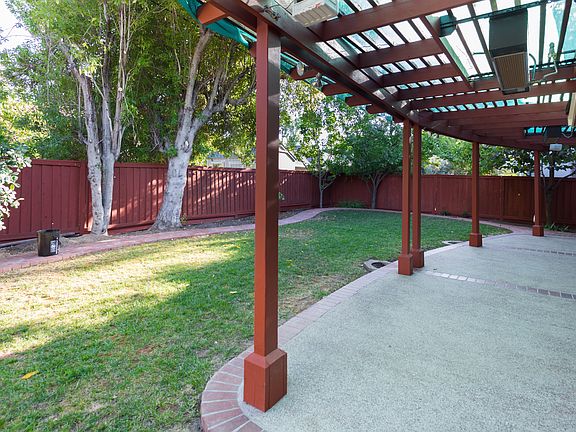 5th image of 3836 Shasta Dr