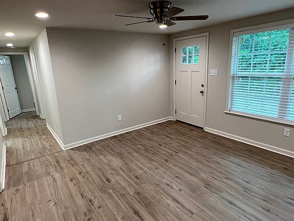 4th image of 910 N Alice St